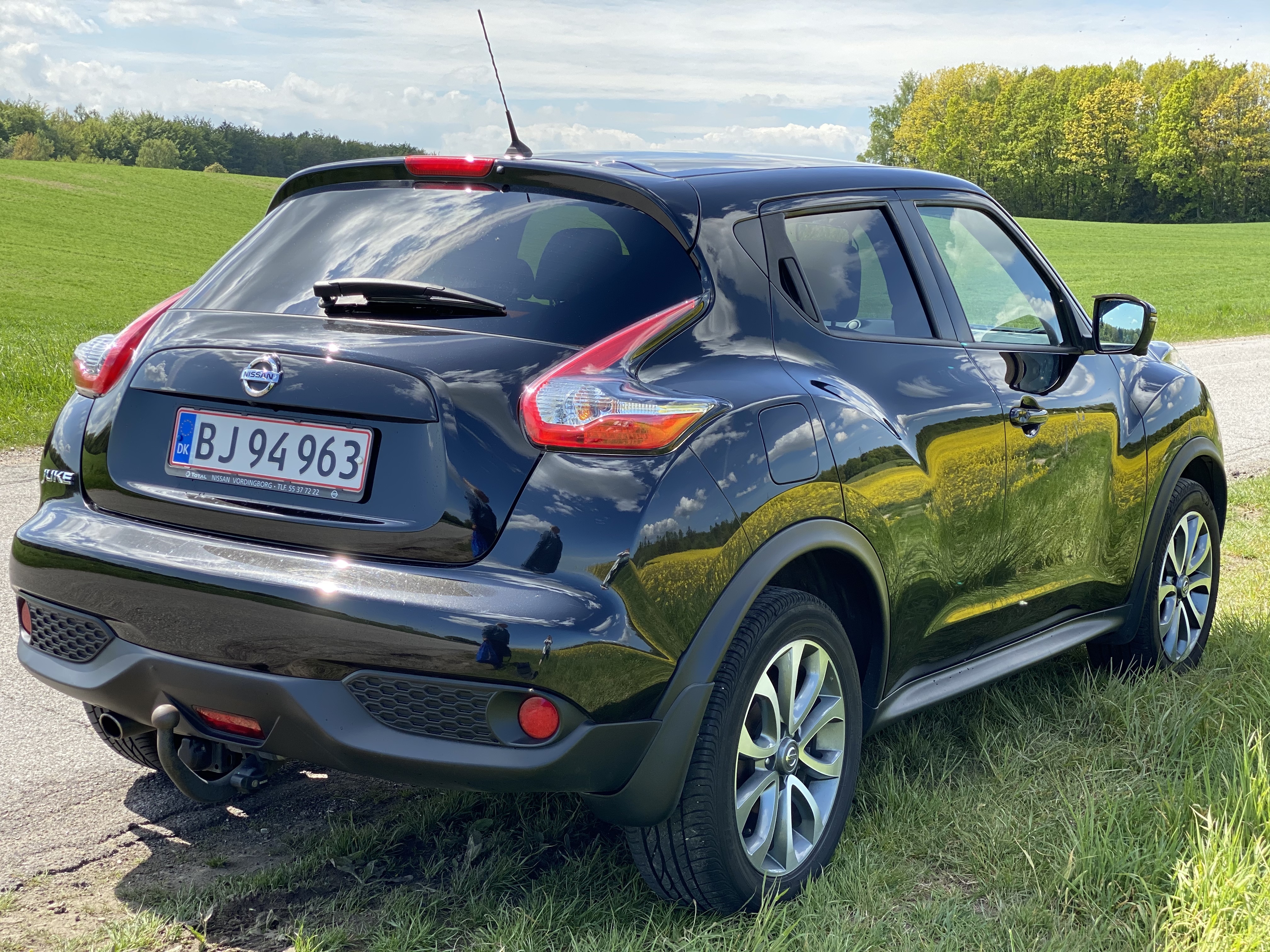 Sort Nissan Juke fra 2017
