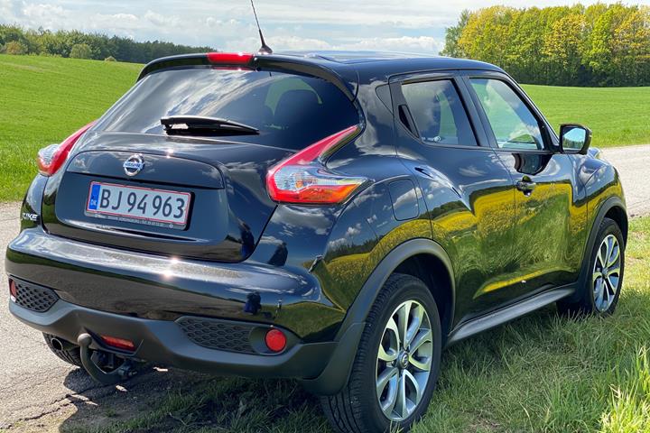 Sort Nissan Juke fra 2017