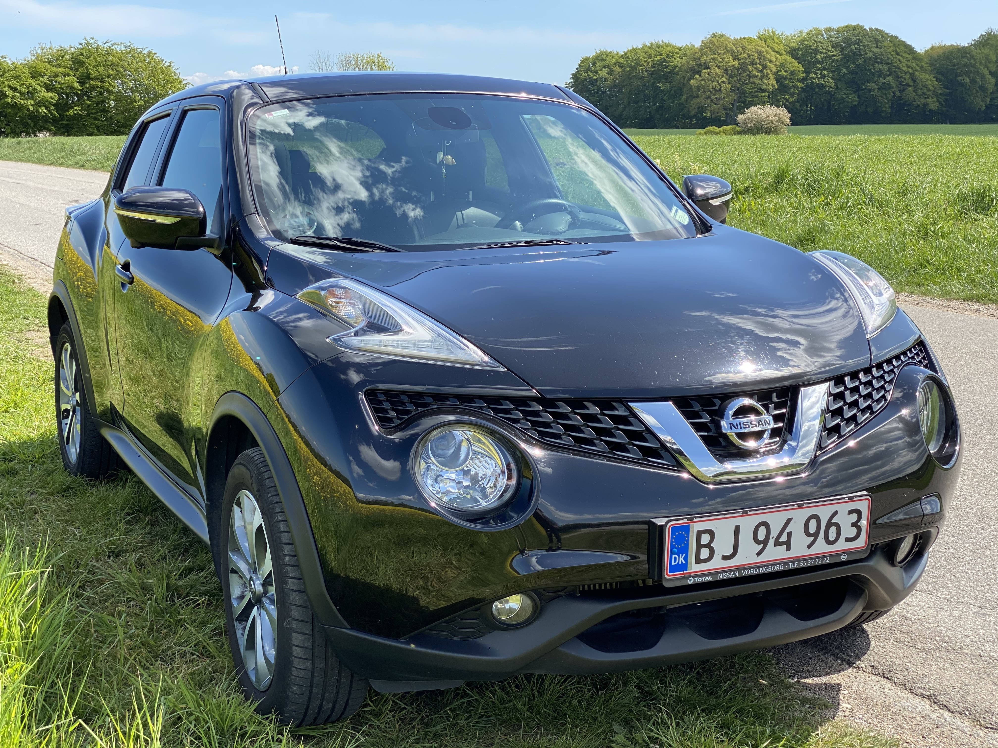 Sort Nissan Juke fra 2017