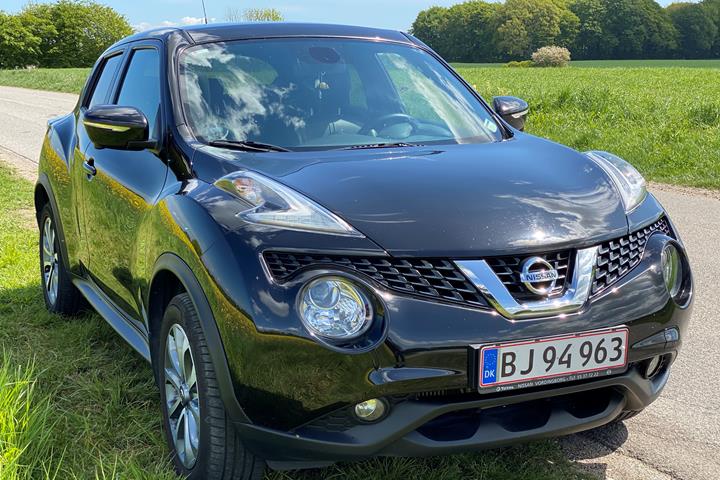 Sort Nissan Juke fra 2017
