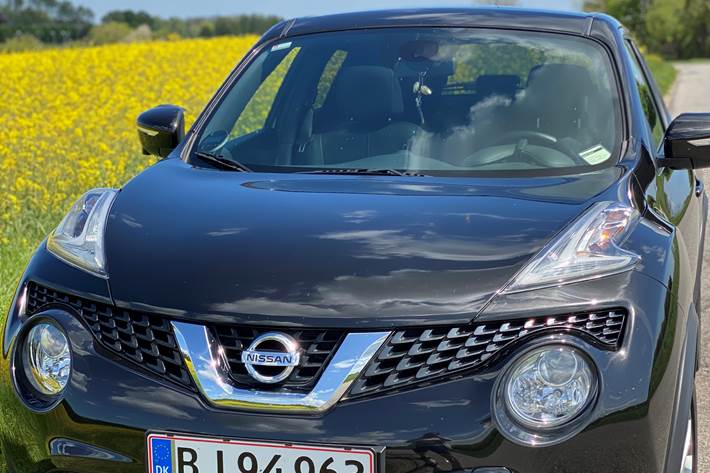 Sort Nissan Juke fra 2017