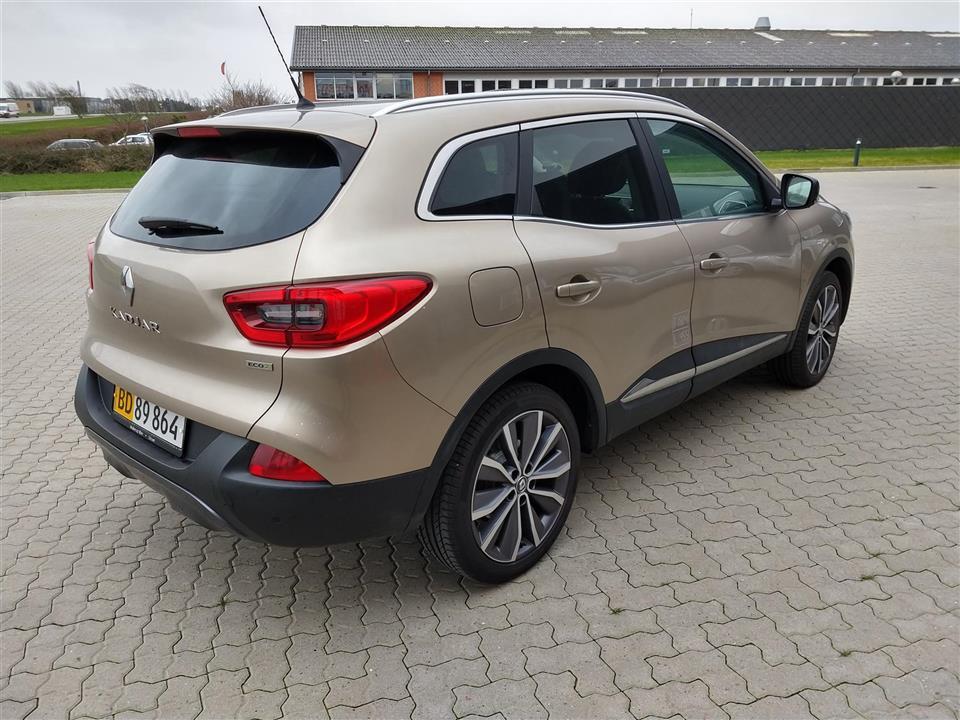 Grå Renault Kadjar fra 2015
