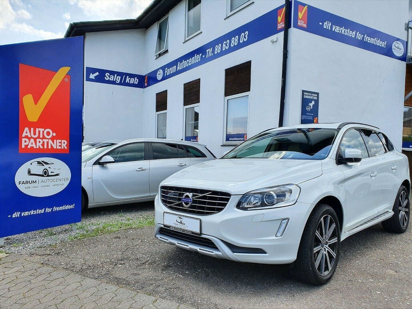 undefined Volvo XC60 fra 2015