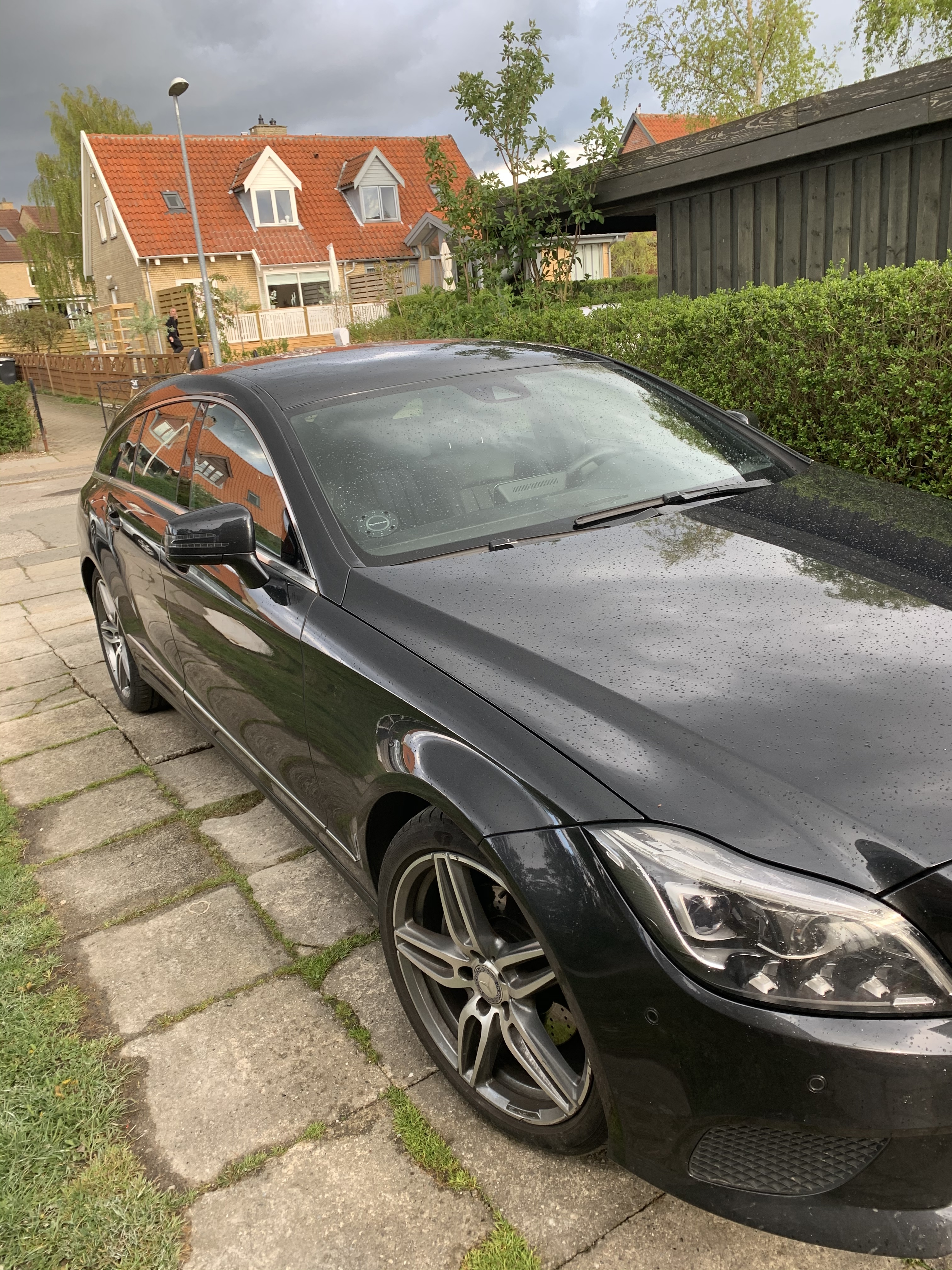 Sort Mercedes CLS220 d fra 2022