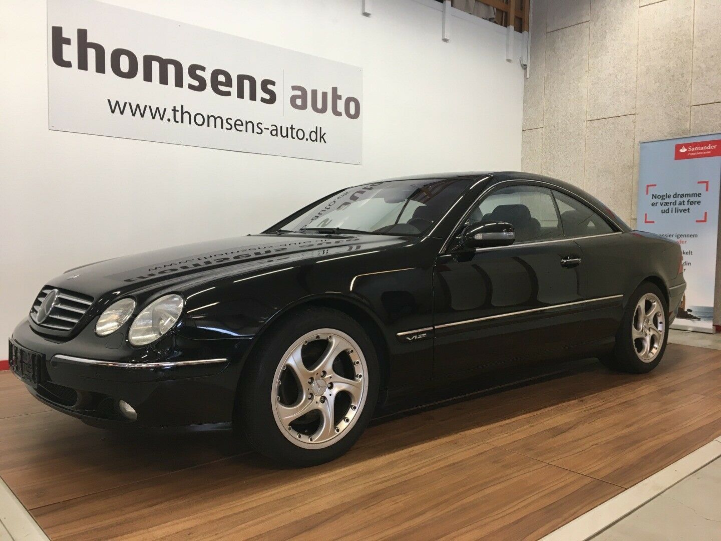 Grå Mercedes CL600 fra 2002
