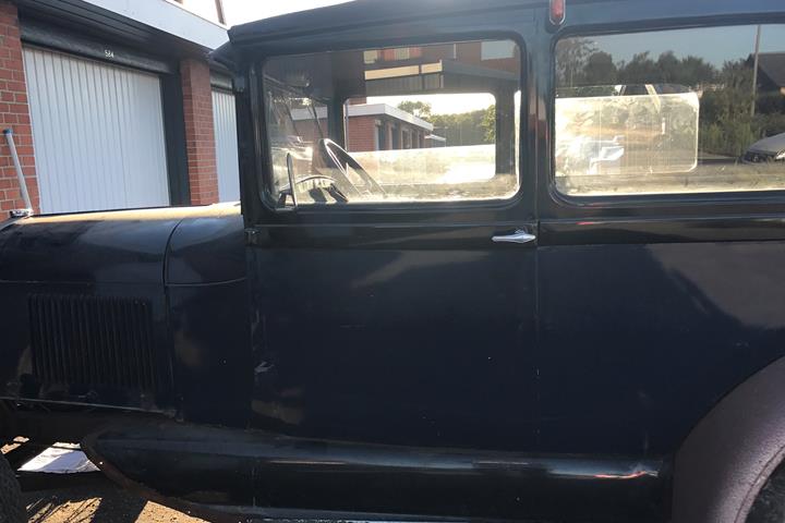Blå Ford A fra 1929