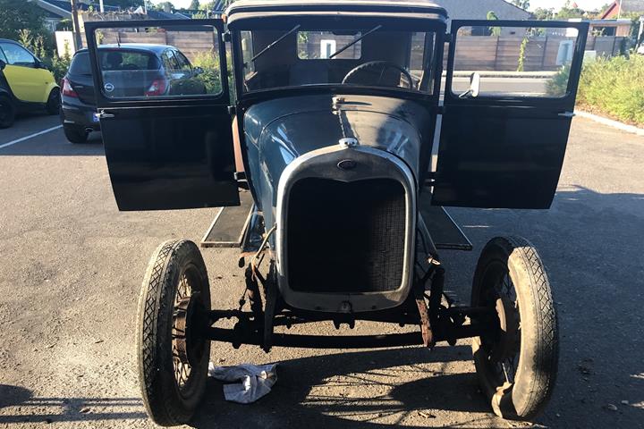 Blå Ford A fra 1929