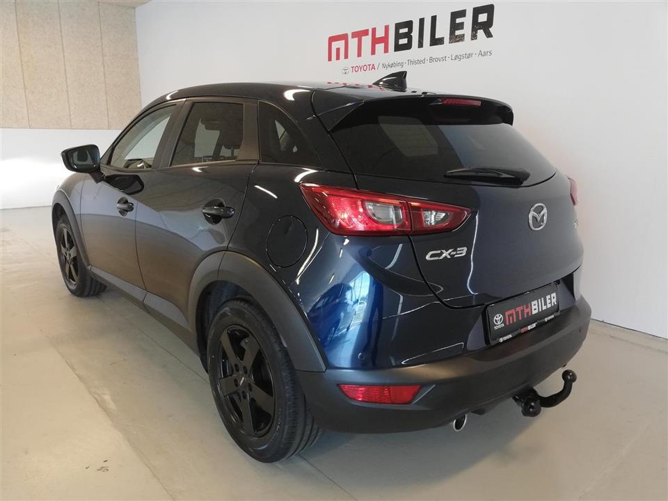 Blå Mazda CX-3 fra 2016
