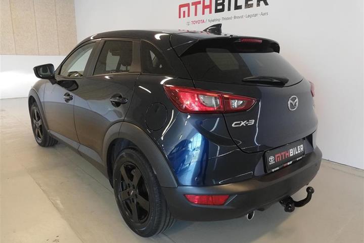 Blå Mazda CX-3 fra 2016
