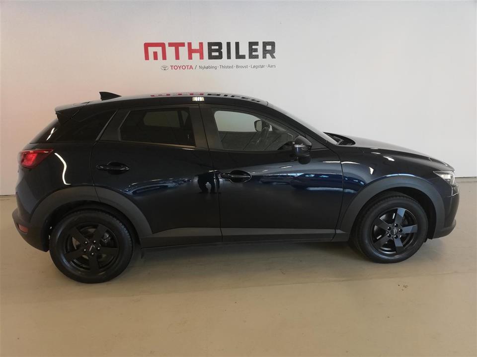 Blå Mazda CX-3 fra 2016