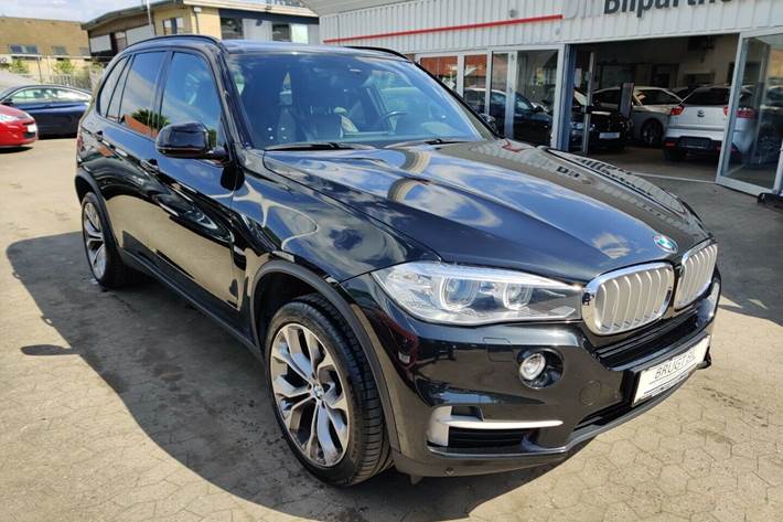 Sort BMW X5 fra 2014