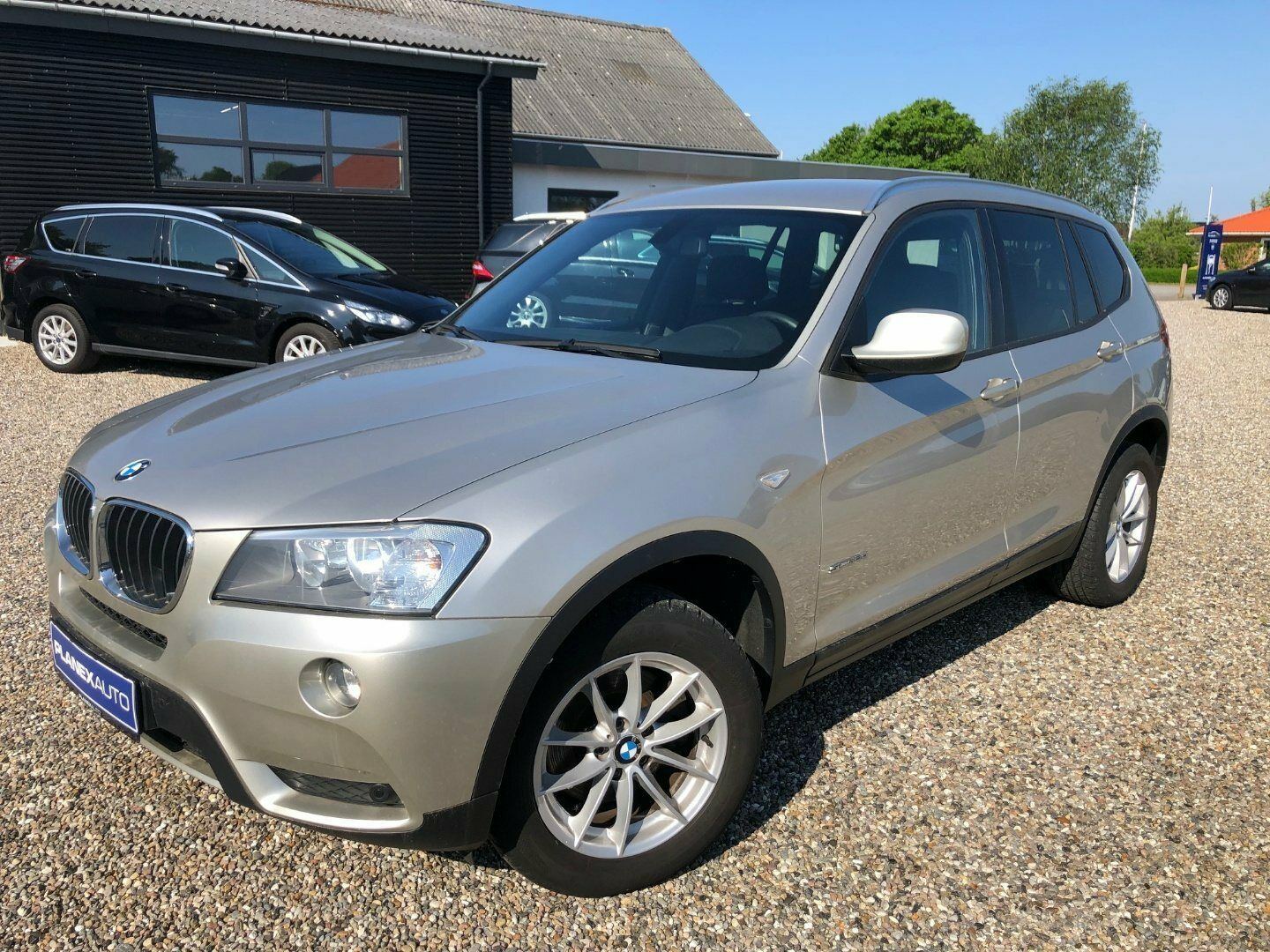 Beige BMW X3 fra 2013
