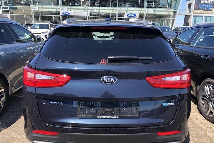Blå Kia Optima fra 2020