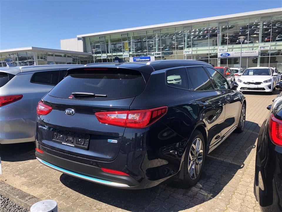 Blå Kia Optima fra 2020