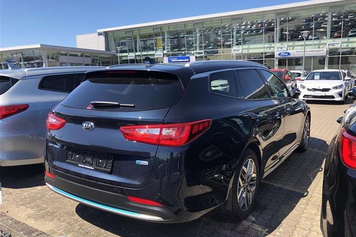 Blå Kia Optima fra 2020