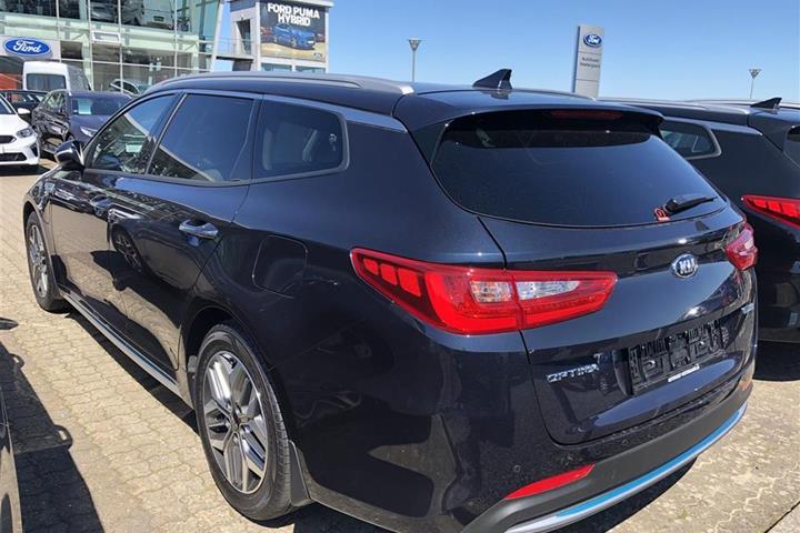 Blå Kia Optima fra 2020