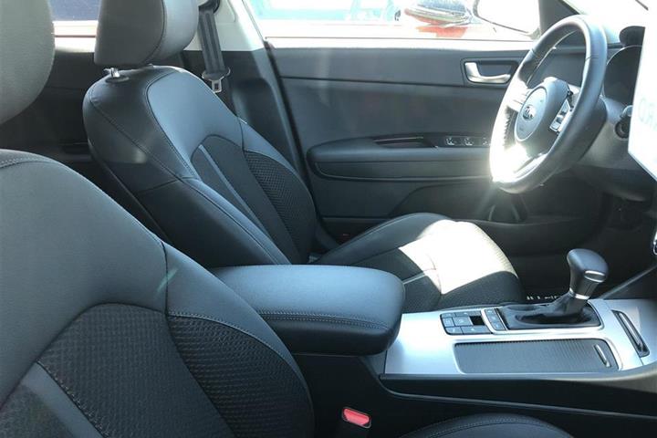 Blå Kia Optima fra 2020
