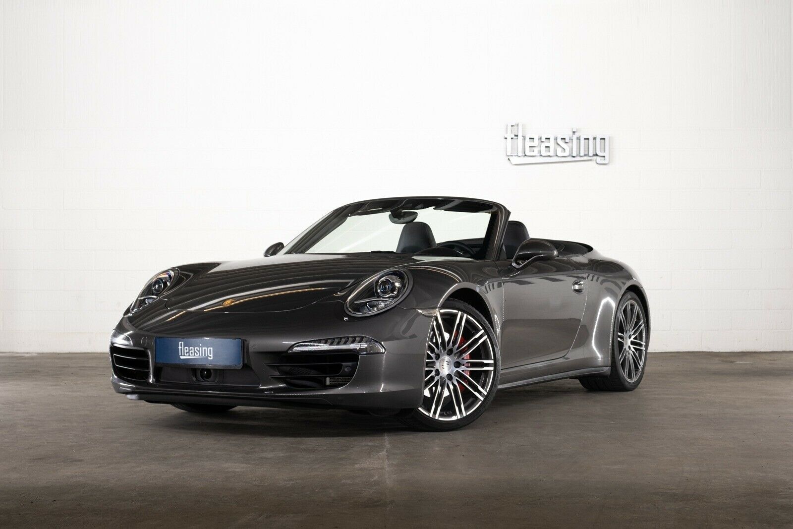 Grå Porsche 911 Carrera 4S fra 2015