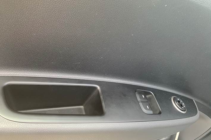 Blå Hyundai i10 fra 2017