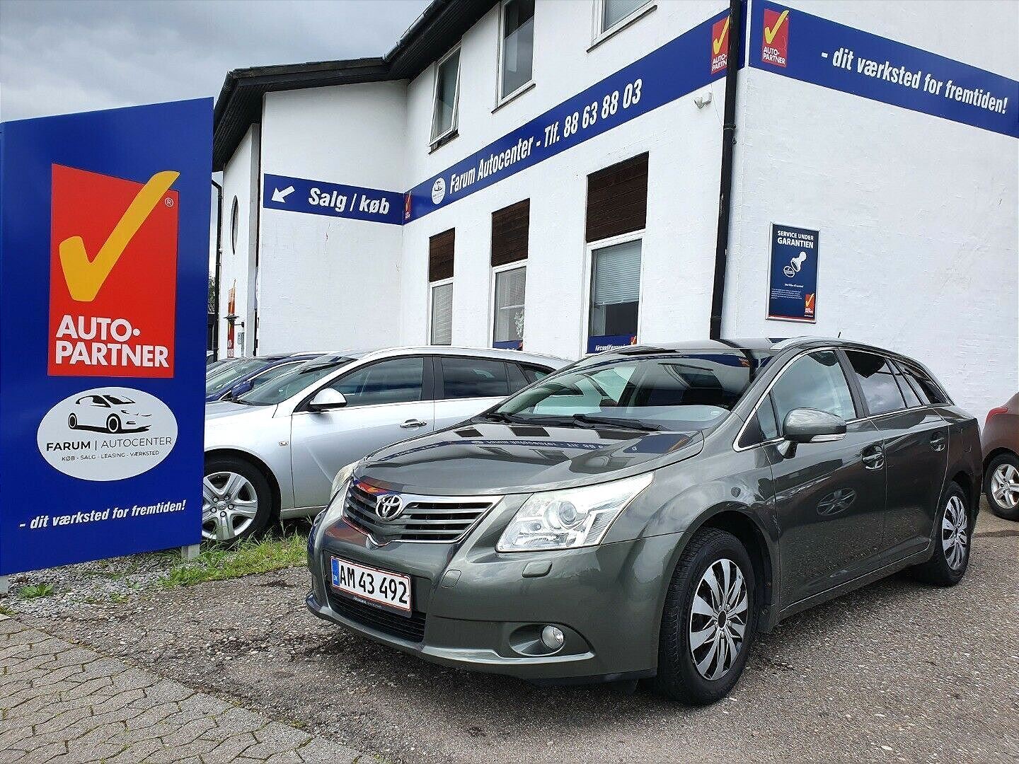undefined Toyota Avensis fra 2009