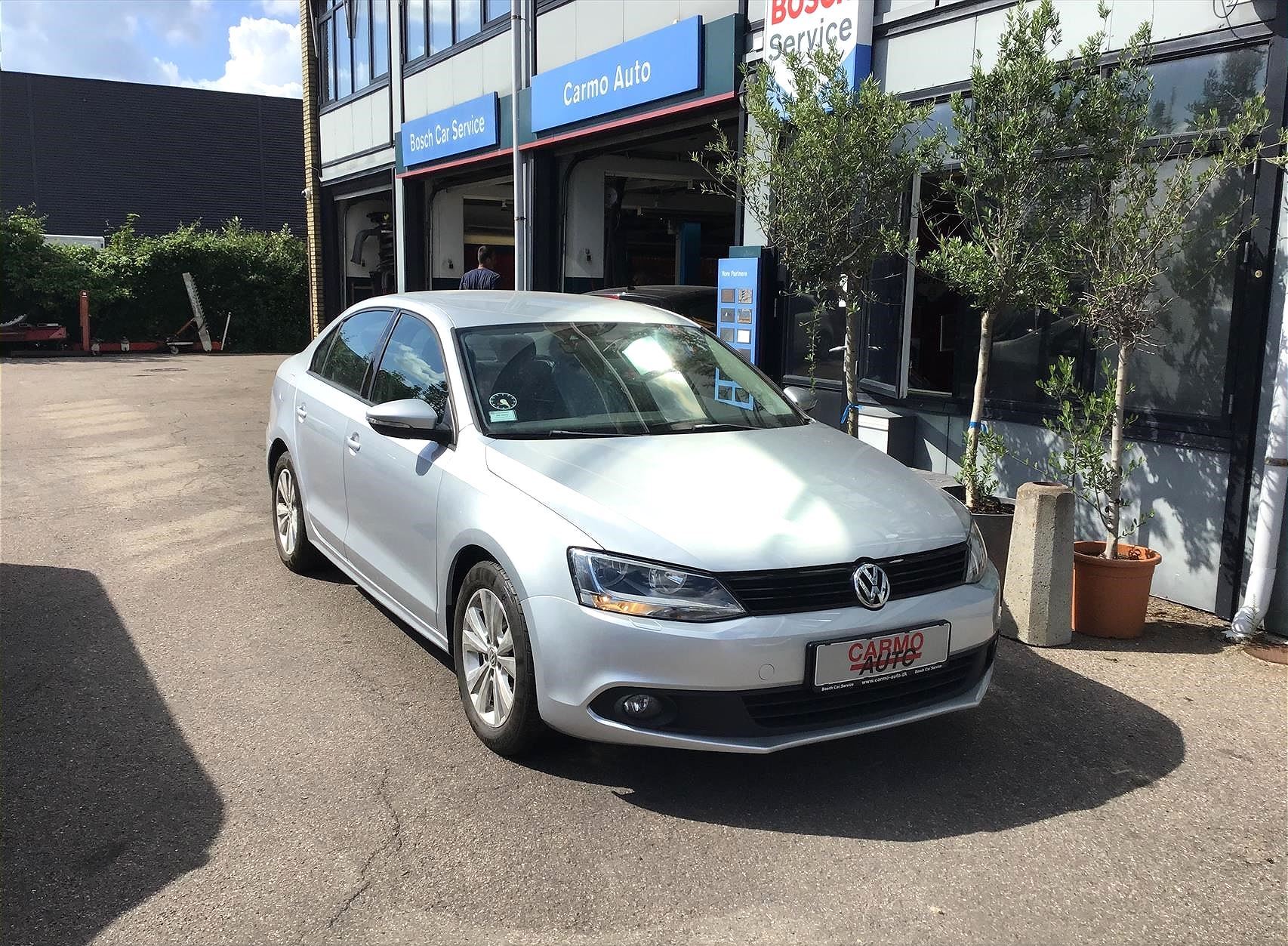 Sølv VW Jetta fra 2011