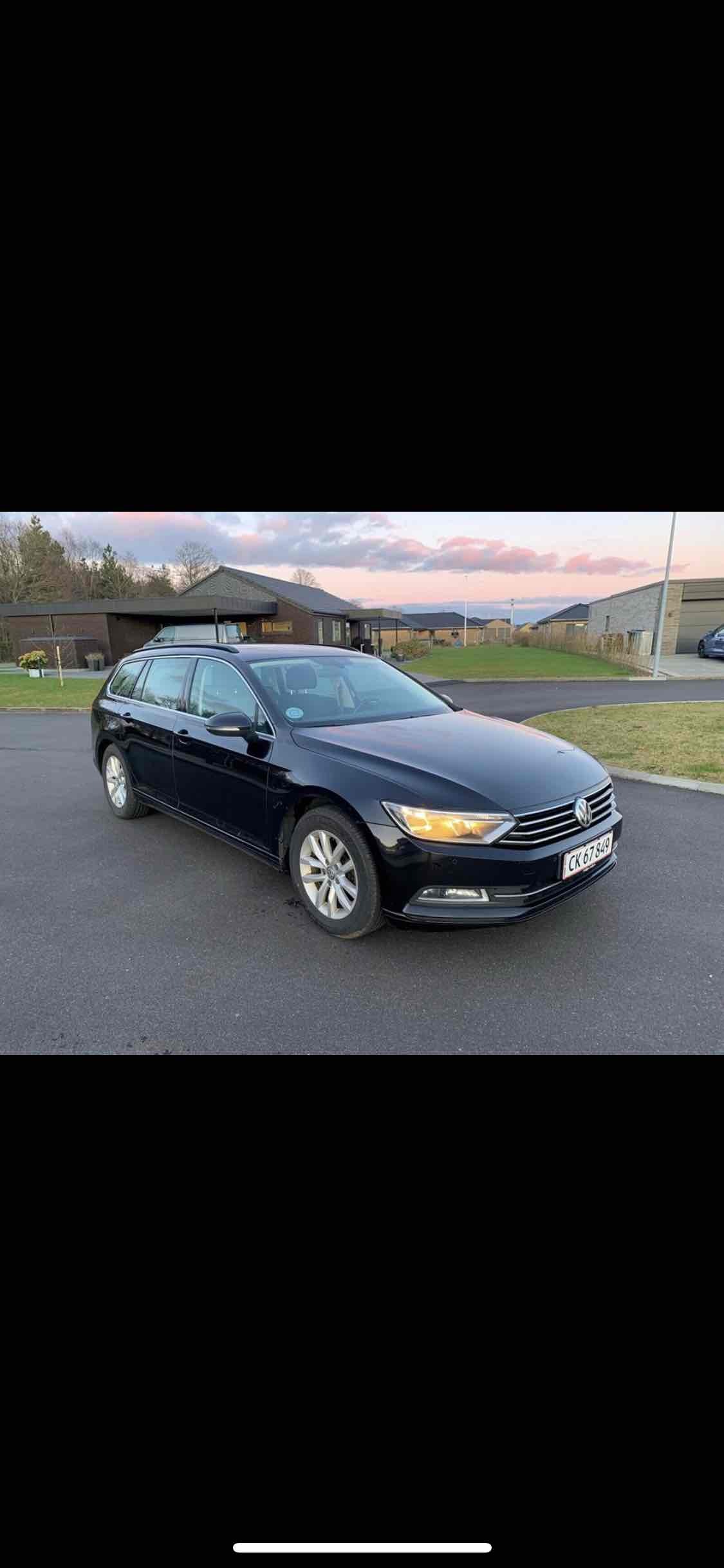 Sort VW Passat fra 2015