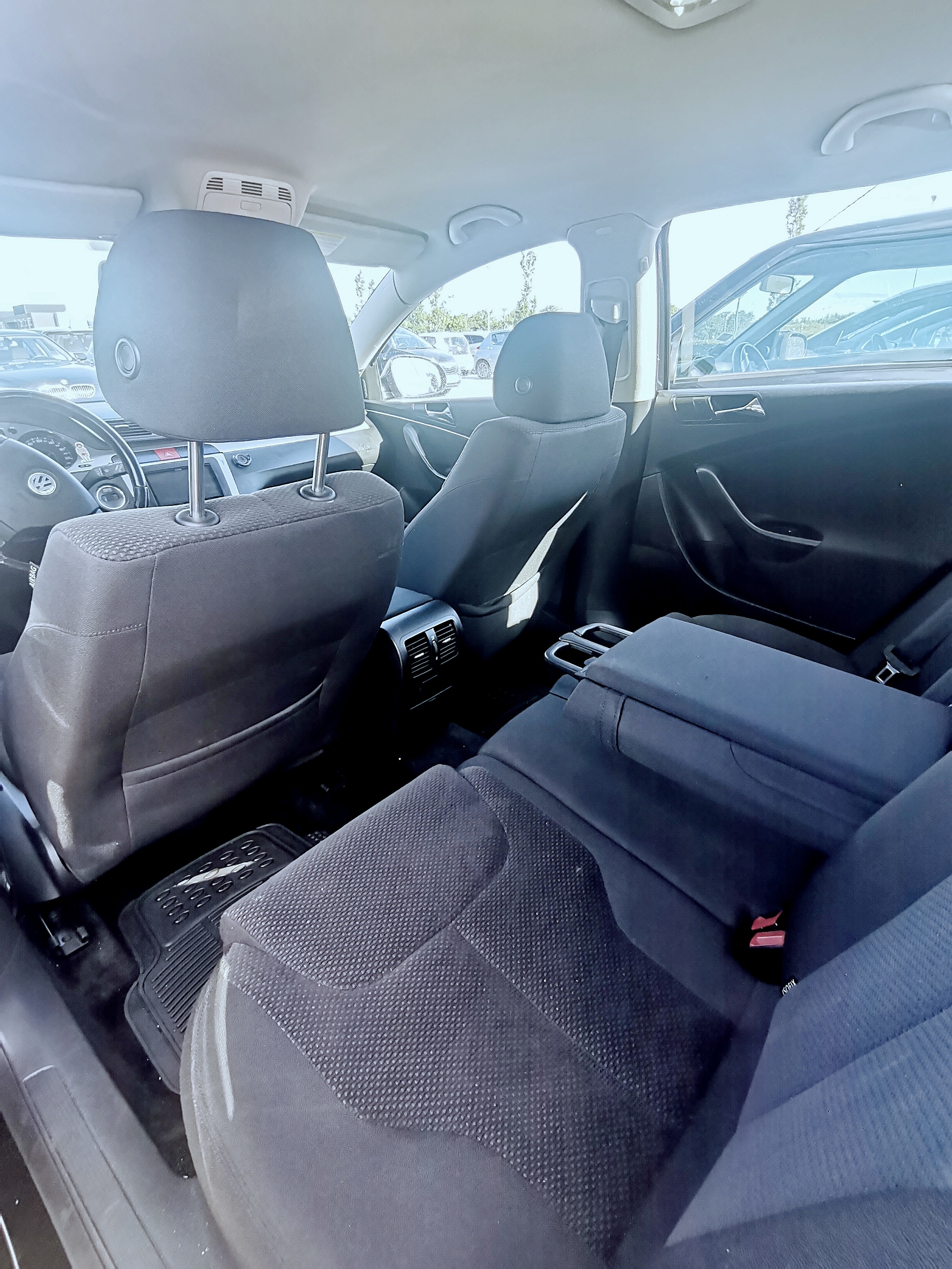 Sort VW Passat fra 2009