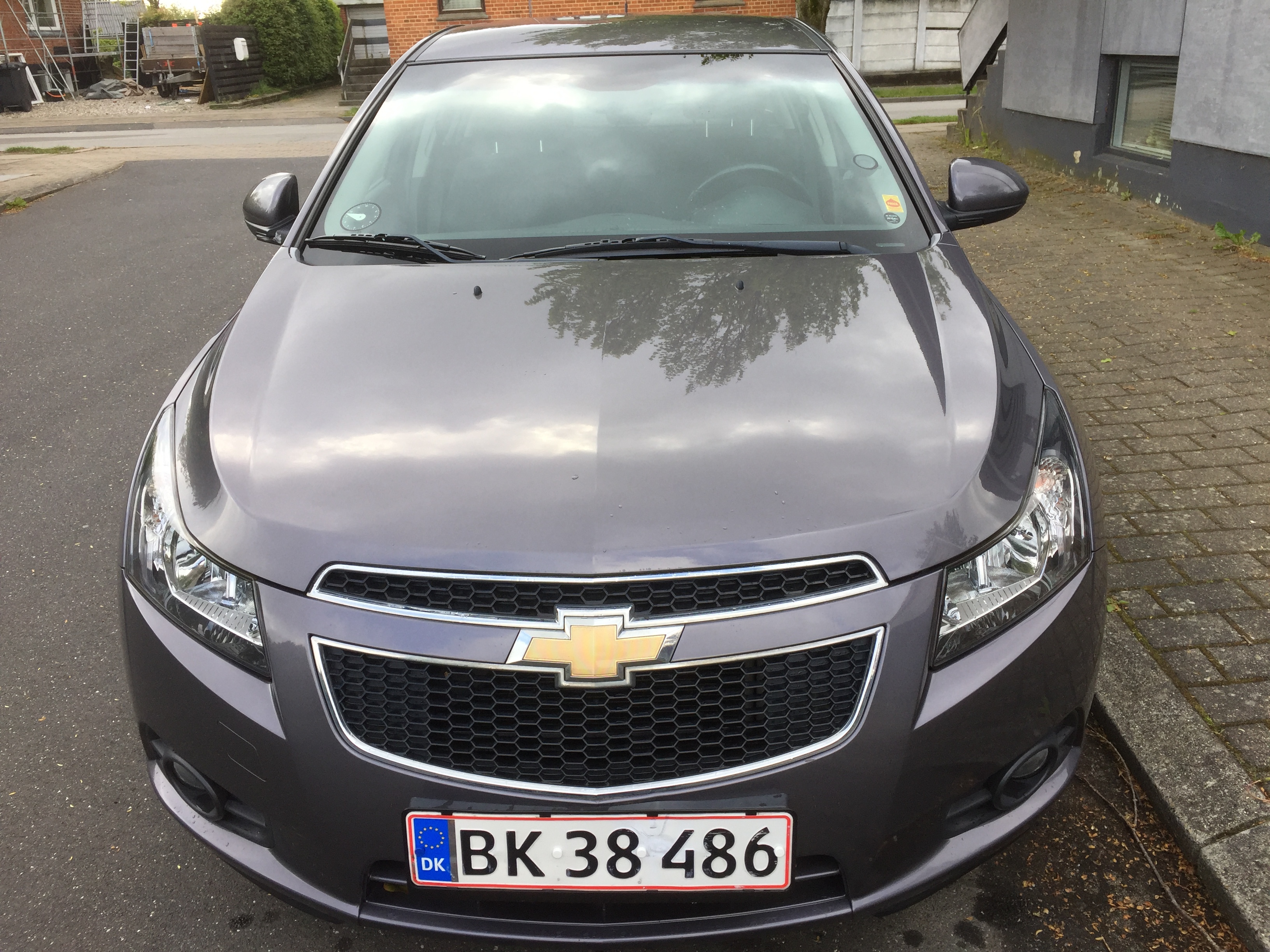 Grå Chevrolet Cruze fra 2012