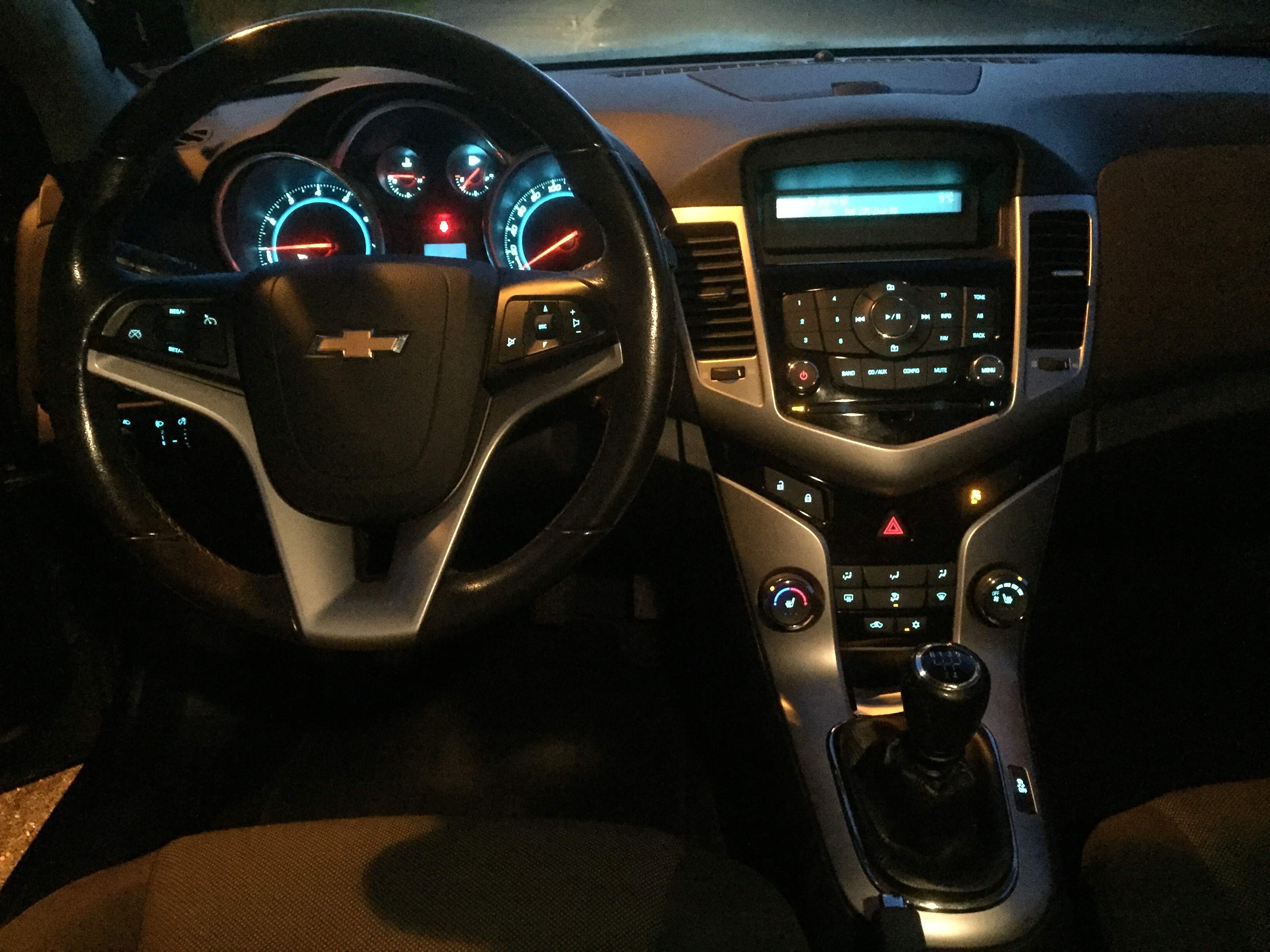 Grå Chevrolet Cruze fra 2012