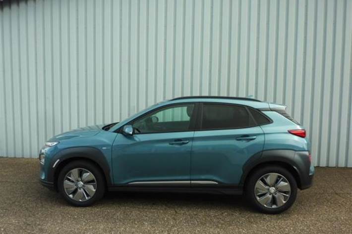 Blå Hyundai Kona fra 2020