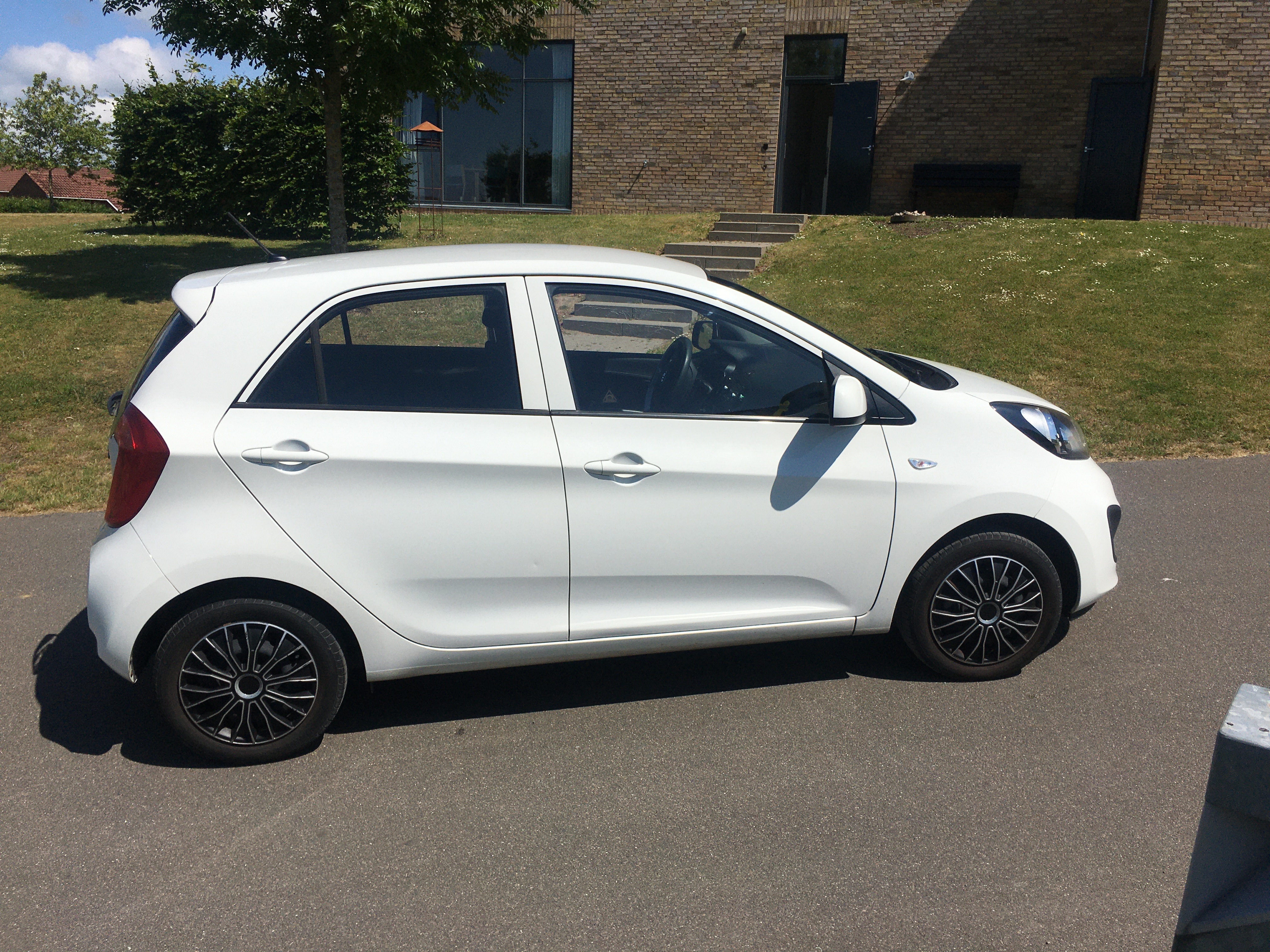 Hvid Kia Picanto fra 2013