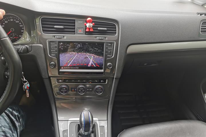 Hvid VW e-Golf VII fra 2016