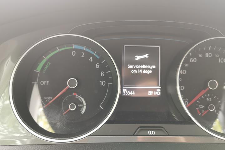 Hvid VW e-Golf VII fra 2016