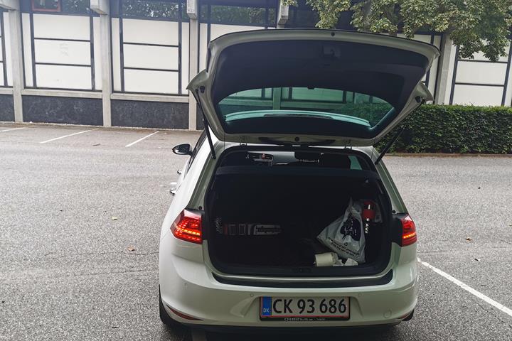 Hvid VW e-Golf VII fra 2016