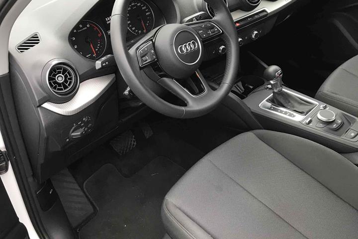 Hvid Audi Q2 fra 2019