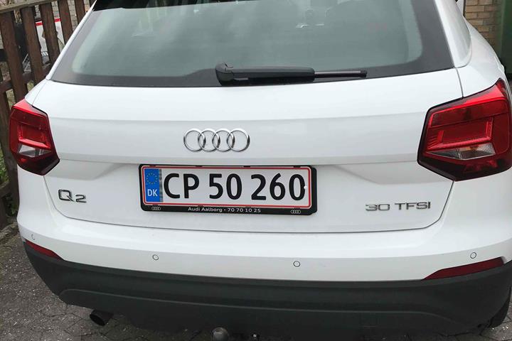 Hvid Audi Q2 fra 2019