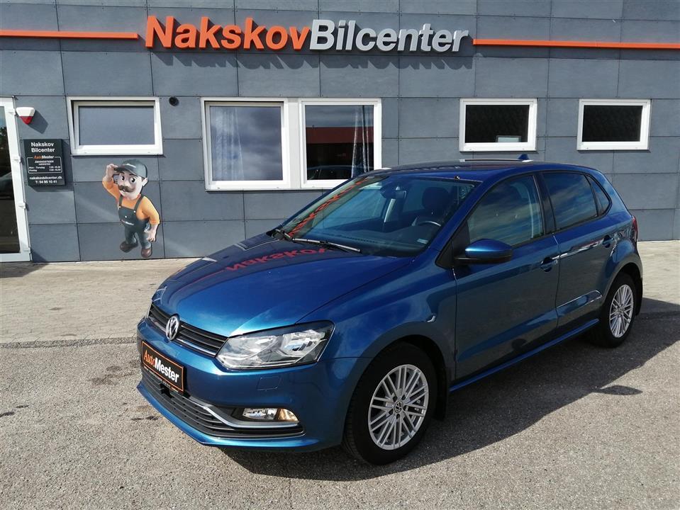 Blå VW Polo fra 2015