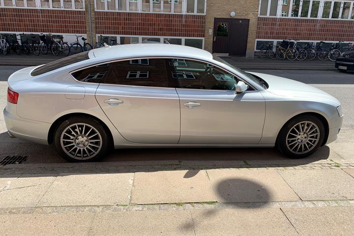 Sølv Audi A5 Sportback fra 2010