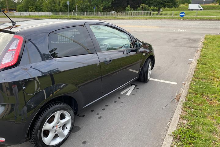 Sort Fiat Punto fra 2012