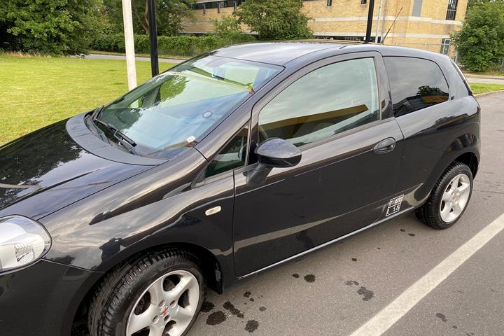 Sort Fiat Punto fra 2012