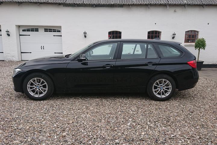 Sort BMW 316d fra 2013