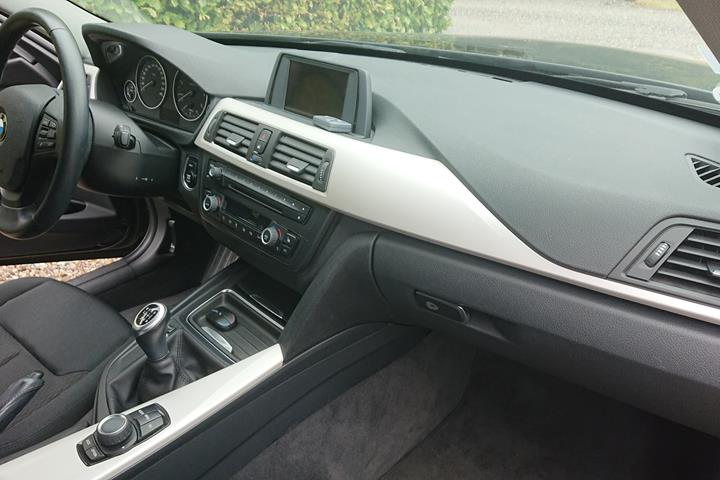 Sort BMW 316d fra 2013
