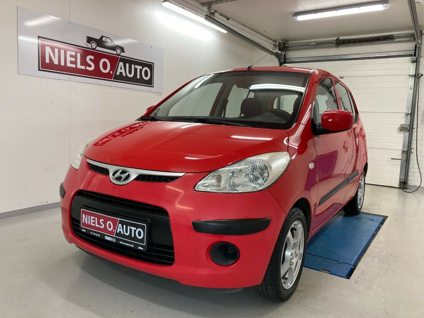 Rød Hyundai i10 fra 2009