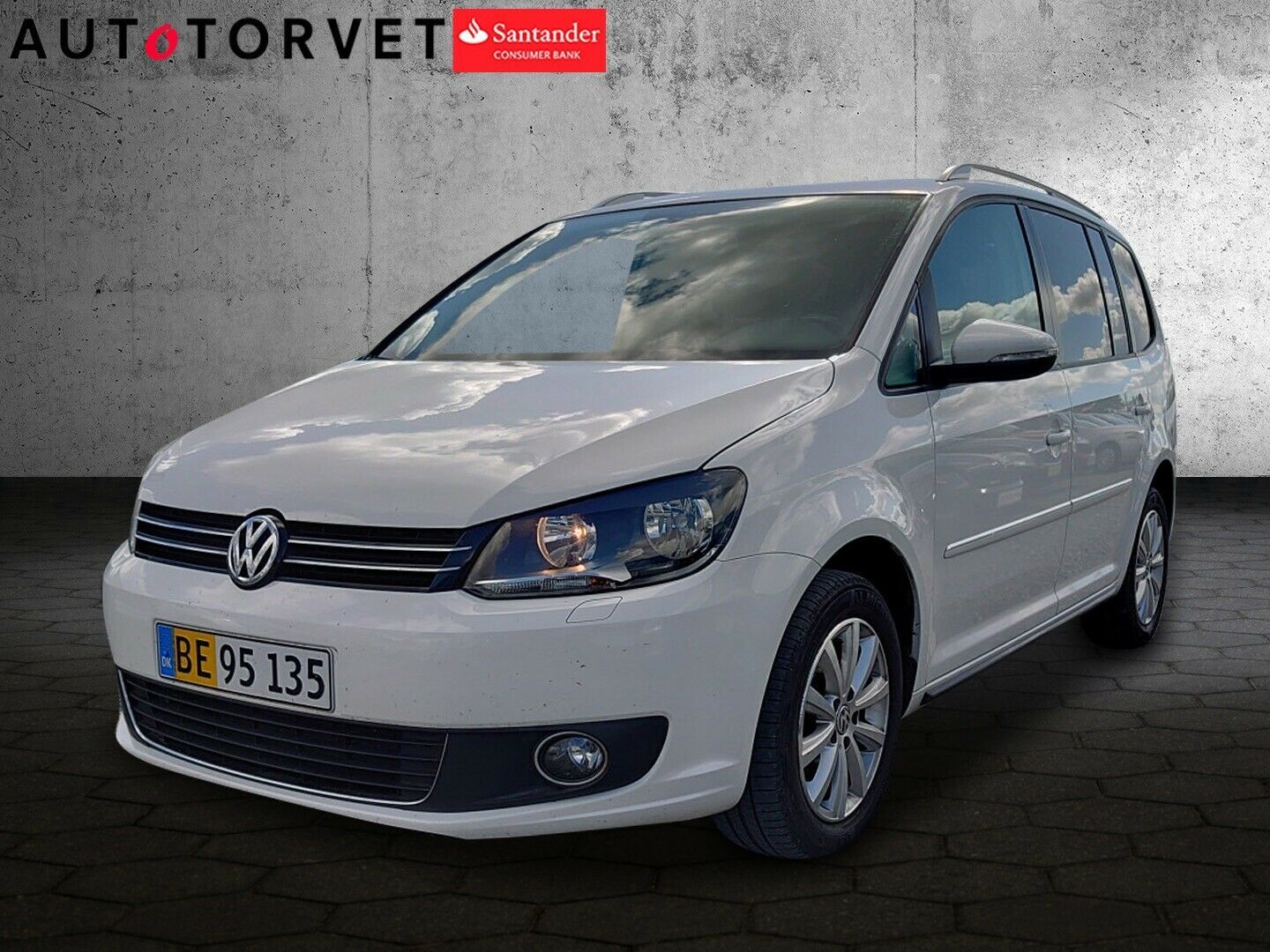 Hvid VW Touran fra 2011