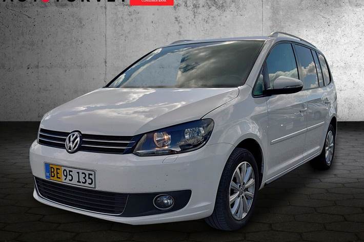 Hvid VW Touran fra 2011