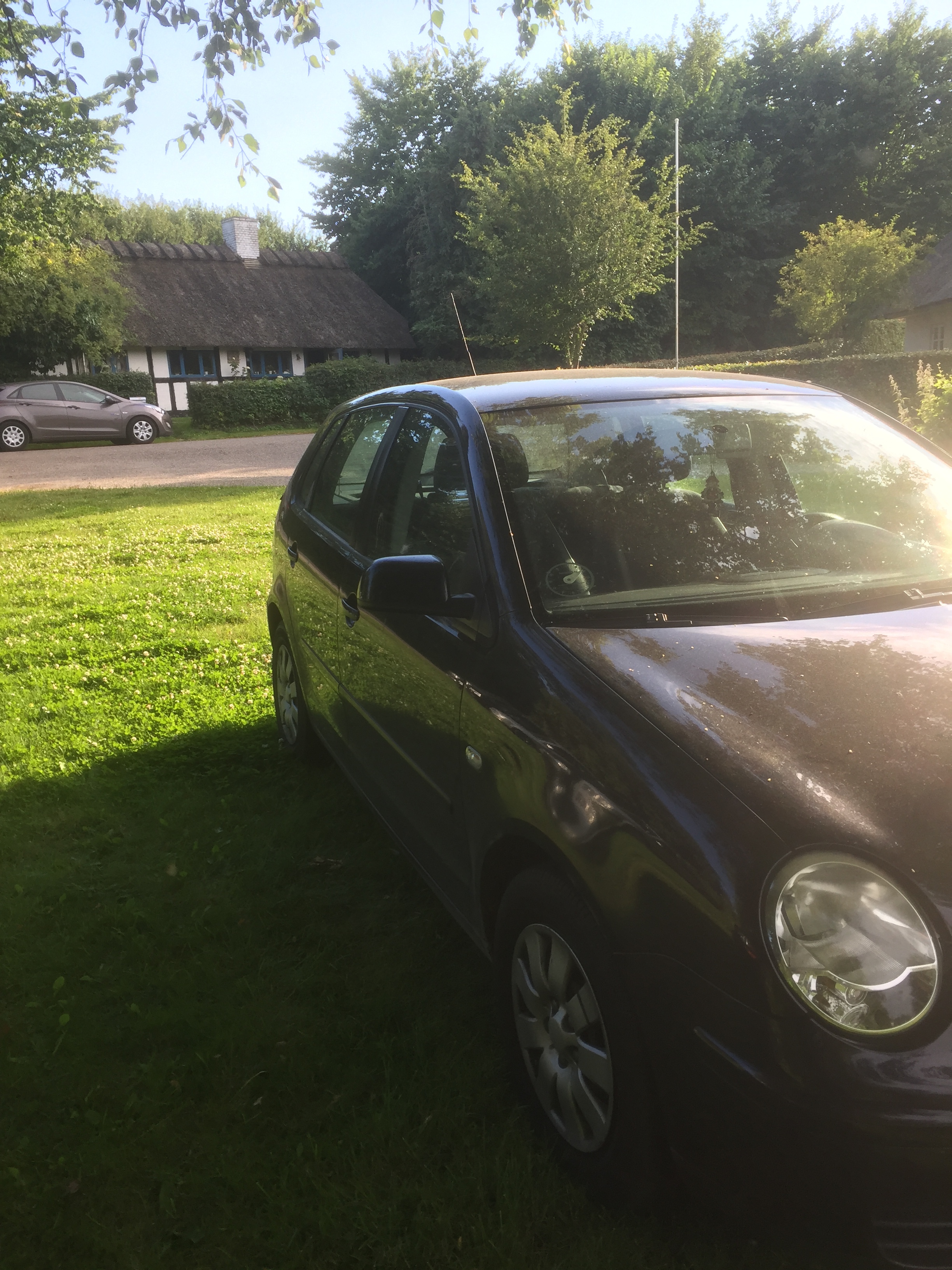 Sort VW Polo fra 2022