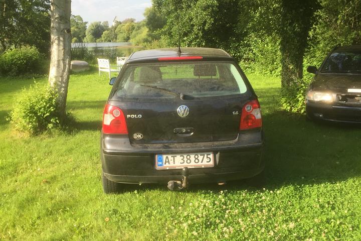 Sort VW Polo fra 2022