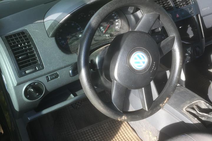 Sort VW Polo fra 2022