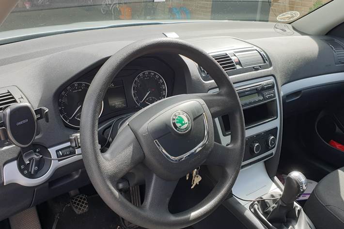 Sølv Skoda Octavia fra 2010