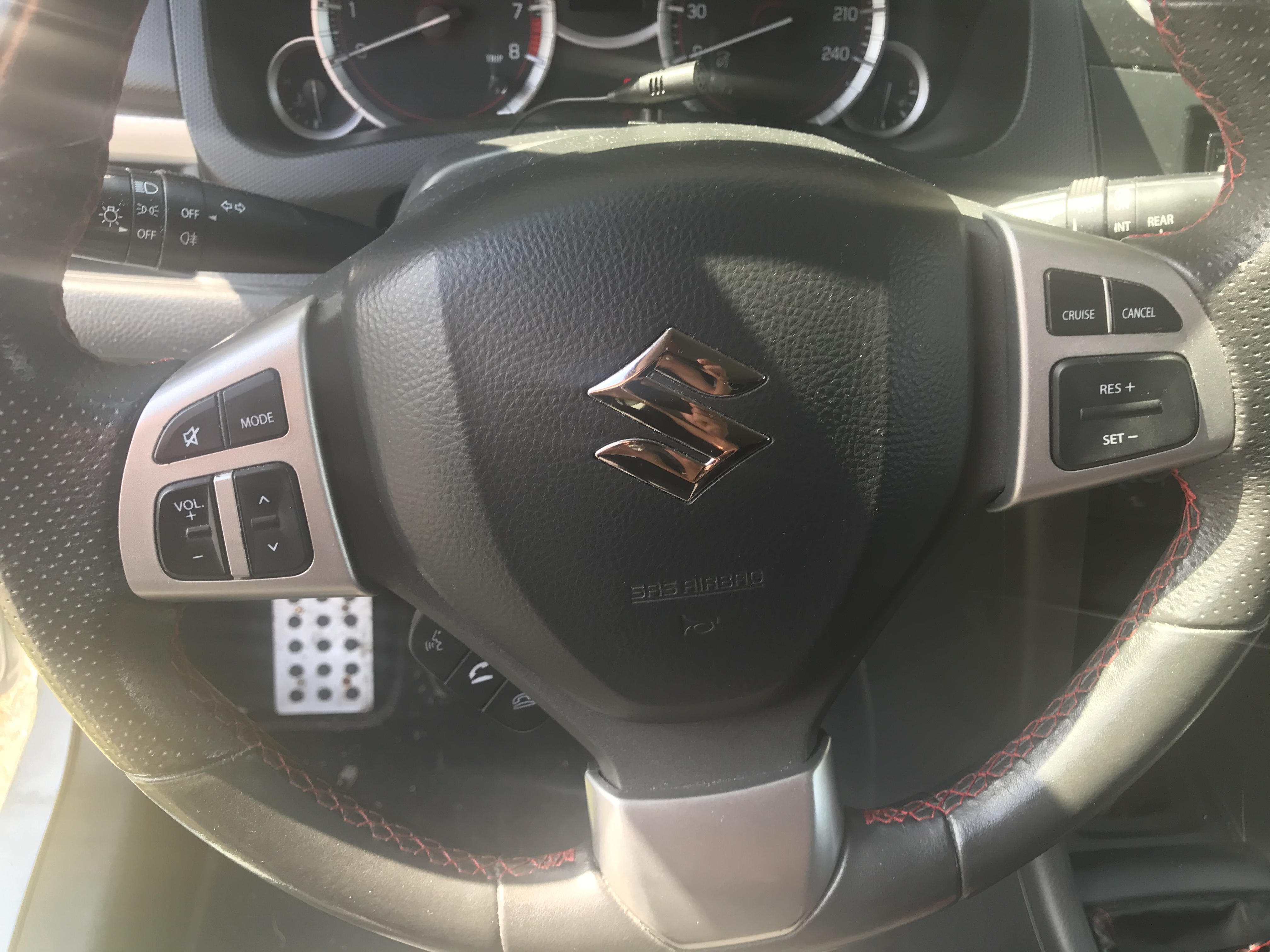 Hvid Suzuki Swift fra 2012